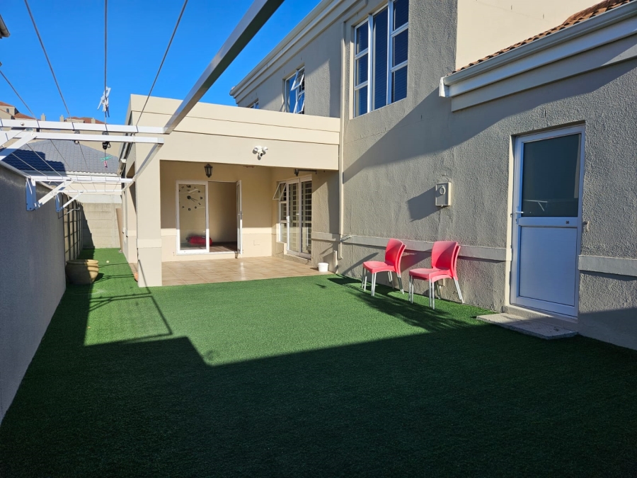 To Let 3 Bedroom Property for Rent in Century City Western Cape